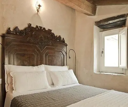 בית נופש Casale Amati Ortonovo